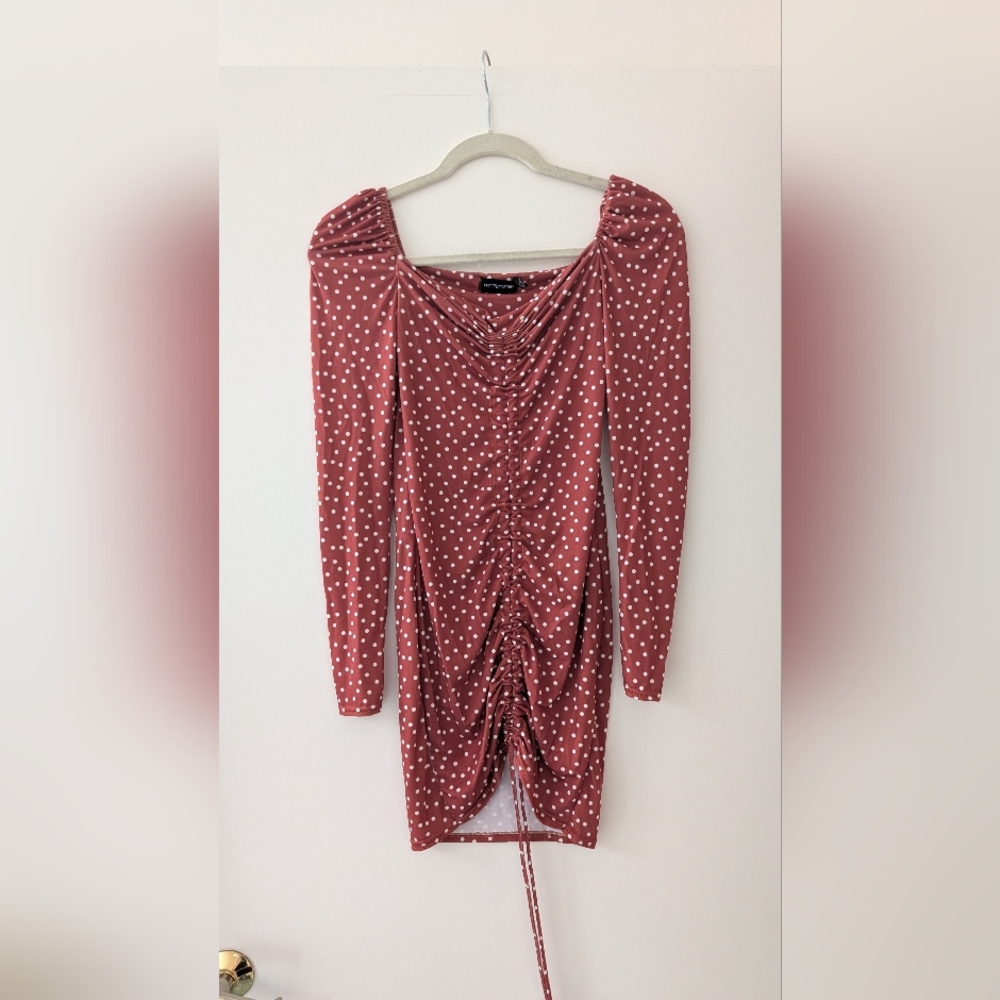 PrettyLittleThing Dusty Rose Polka Dot Ruched Long Sleeve Dress